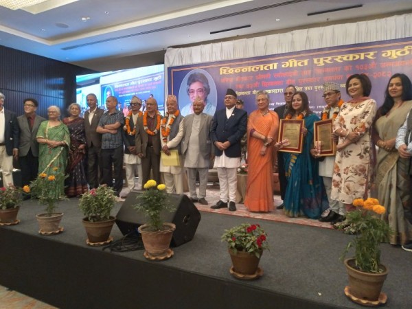 यस वर्षको छिन्नलता गीत पुरस्कार राजेन्द्र रिजाललाई    