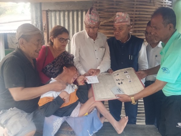 पूर्ण अपाङ्गता भएकालाई घरमै नागरिकता   