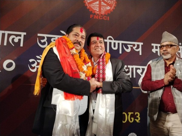 अर्थतन्त्रको उन्नयनका निम्ति काम गर्ने अध्यक्ष श्रेष्ठको प्रतिबद्धता