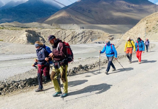 अन्नपूर्ण क्षेत्रमा पदयात्री पर्यटकको चहलपहल        