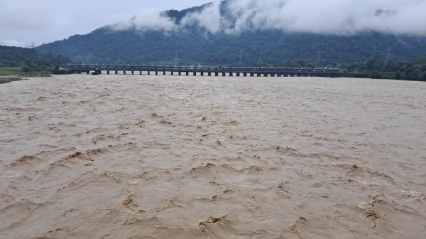 सर्लाहीको मनुसमारा आसपासमा २२३ मिलिमिटर वर्षा, बागमतीको ३५ ढोका खोलियो