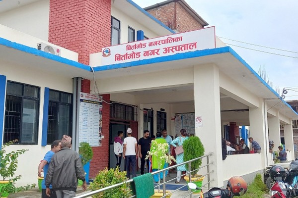 बिर्तामोड नगर अस्पतालमा बिरामीको चाप बढ्दो