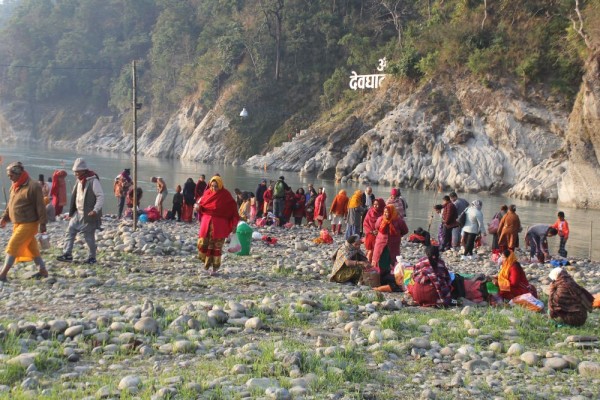 देवघाटमा माघे सङ्क्रान्ति मेलाको उल्लास       