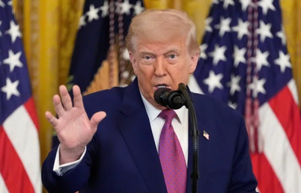 अमेरिकाले युक्रेनमा थप हतियार पठाउने ट्रम्पको घोषणा        