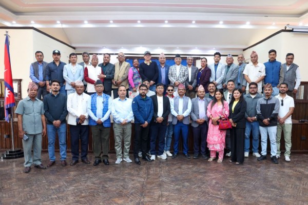 डोटीको खप्तड इञ्जिनियरिङ क्याम्पस सञ्चालनका लागि प्रधानमन्त्रीसमक्ष अनुरोध        