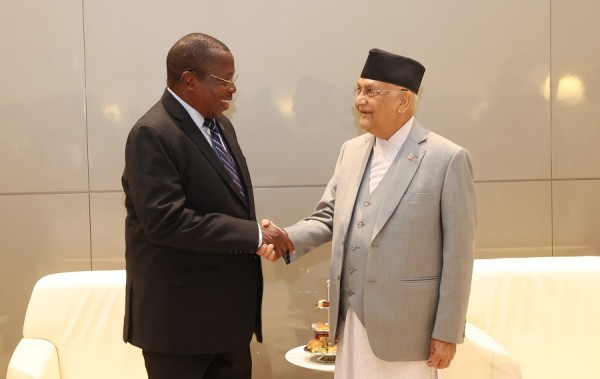 प्रधानमन्त्री ओली र तान्जानियाका उपराष्ट्रपति फिलिपबीच भेटवार्ता