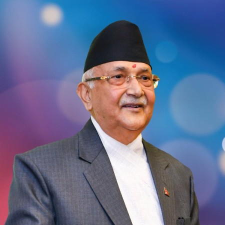 विकास-निर्माणका परियोजना पूरा गर्ने प्रधानमन्त्रीको प्रतिबद्धता        