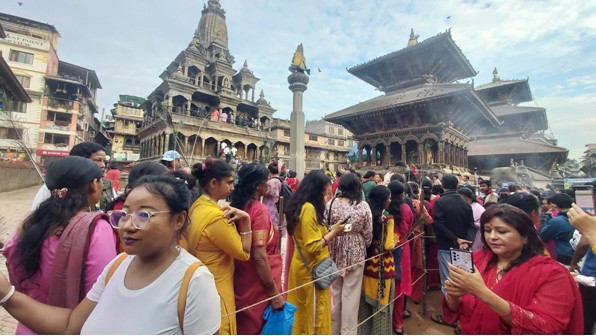 आज श्रीकृष्ण जन्माष्टमी : पाटनको कृष्ण मन्दिरमा भक्तजनको घुइँचो