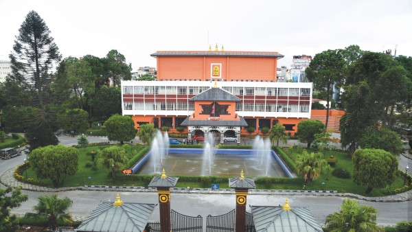 एघार प्राज्ञले आजीवन निर्वाह भत्ता नपाउने    