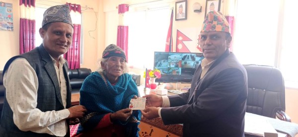 उनान्नब्बे वर्षमा नागरिकता        