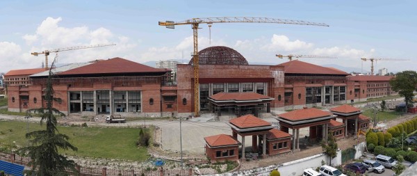 संसद् भवनको काम पुसभित्रै सम्पन्न गर्न मन्त्री घिसिङको निर्देशन