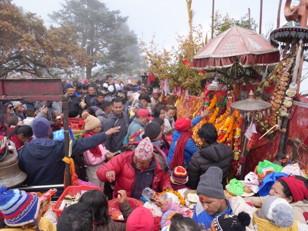 शनिबार  ६ हजार ३  सय ९३ जना भक्तजनले पाथीभरा दर्शन गरे   