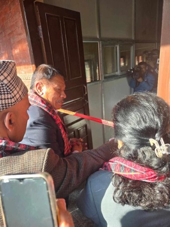 काम गर्नेहरूलाई गफ गर्नेसँग तुलना नगरौँ : उपप्रधानमन्त्री सिंह        