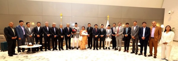 प्रधानमन्त्री ओली दोहामा