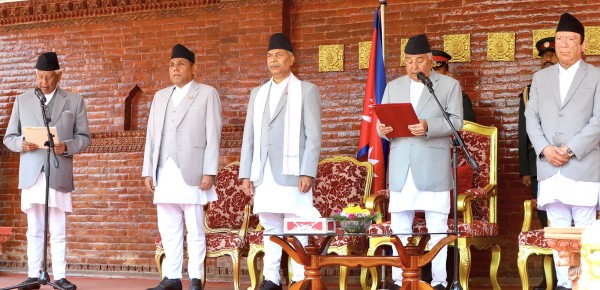 राष्ट्रपति पौडेलद्वारा प्रतिनिधिसभाका ज्येष्ठ सदस्य केसीलाई शपथ   