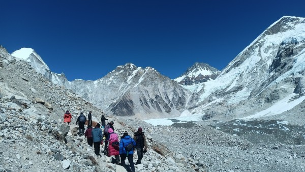 असोजमा नौ हजार पर्यटक सगरमाथा क्षेत्र पुगे   