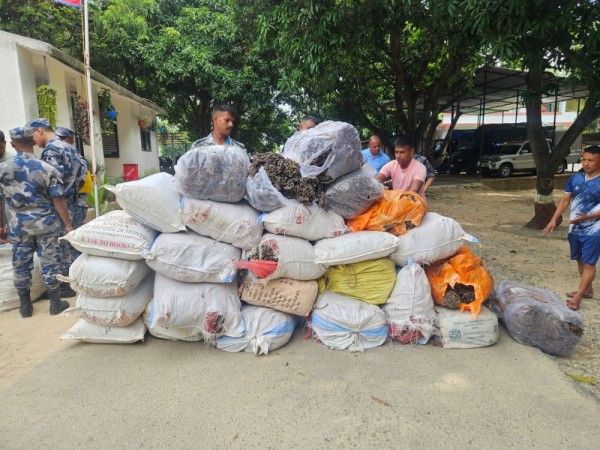 सशस्त्र प्रहरी बल रौतहटद्वारा ३० बोरा सुर्ती बरामद