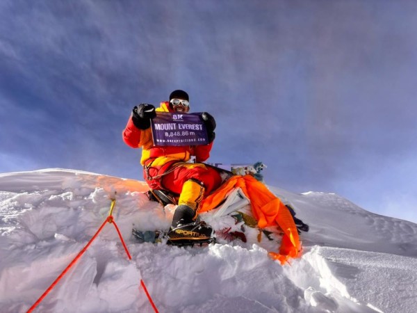 विश्व कीर्तिमानी आरोही टासी ग्याल्जेनको आरोहण कथा        