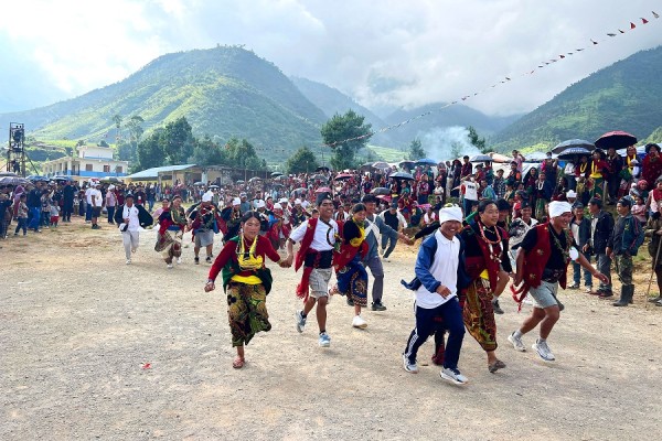 निसीखोलामा अझै जीवितै छ ‘थाम राम’ संस्कृति   