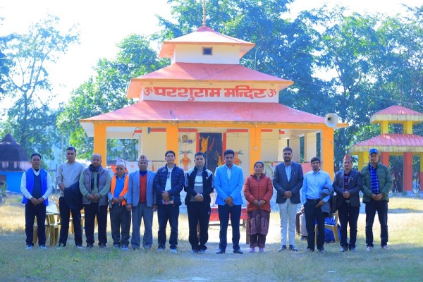 ‘परशुराम आइकन अवार्ड-२०८२’ उपसचिवद्वय धामी र नेगीलाई   