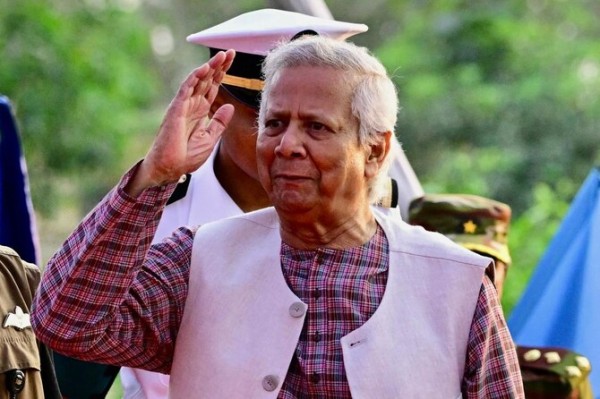 बङ्गलादेशका युनुस पहिलो राजकीय भ्रमणका लागि चीन प्रस्थान        