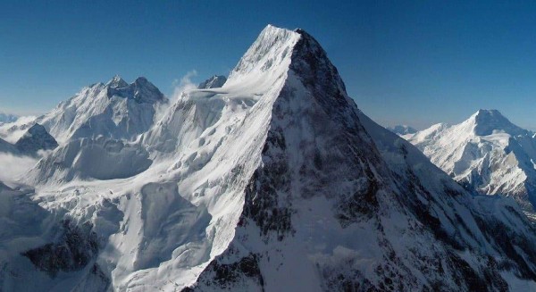 ब्रोड पिक हिमपहिरो : चार वटा शव फेला, बेपत्ता आरोहीको खोजी तीव्र बनाउन नेपालको आग्रह