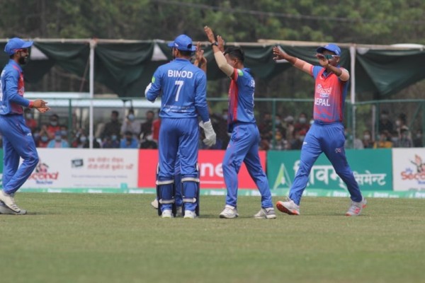 प्रम एकदिवसीय क्रिकेटमा आर्मी विजयी