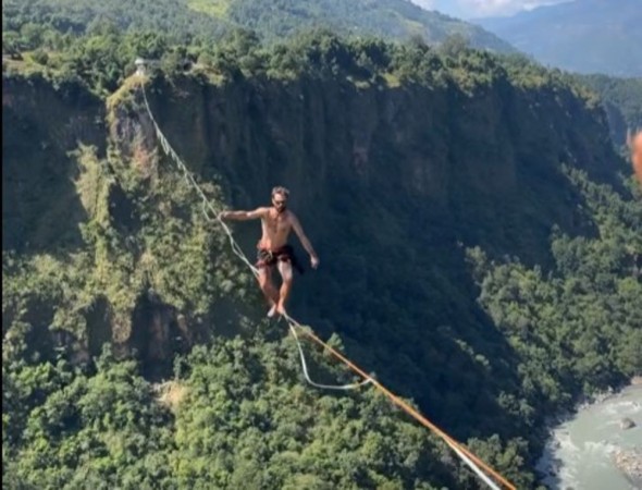 पर्वतमा नेपालकै अग्लो हाइलाइनको सफल परीक्षण