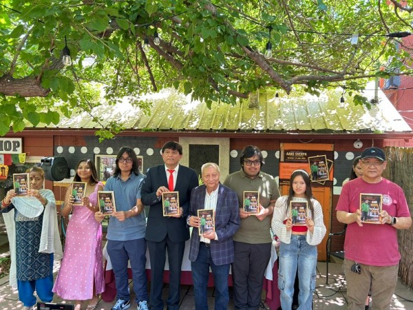 वरिष्ठ सङ्गीतकर्मी भोजपुरेको ‘आङ शेर्पा एन्ड ओसन अफ द हाइट्स’ सार्वजनिक   