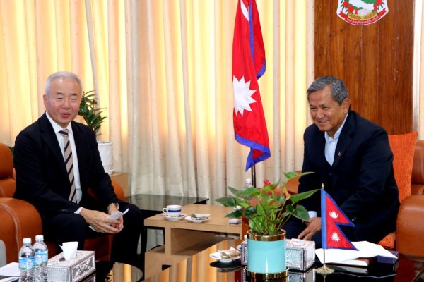 सञ्चारमन्त्रीसँग जापानी राजदूतको शिष्टाचार भेट        