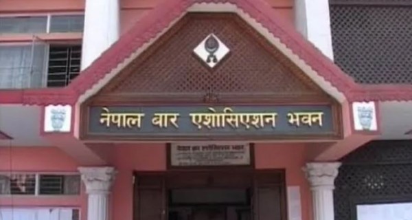 तीनकुने घटनाको बारद्वारा भत्र्सना