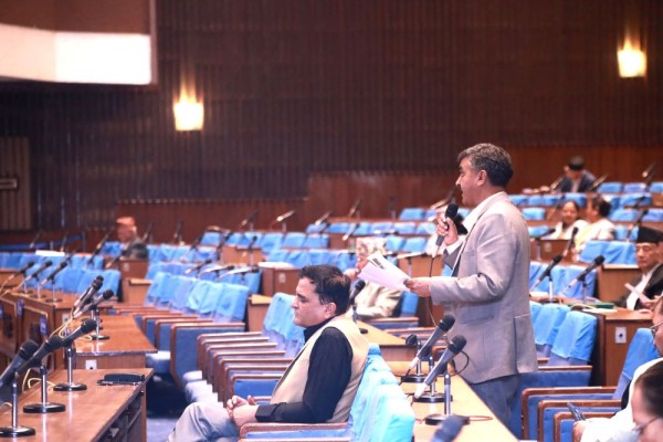 किसानलाई मलको यथाशीघ्र व्यवस्था गर्न सांसदको माग    