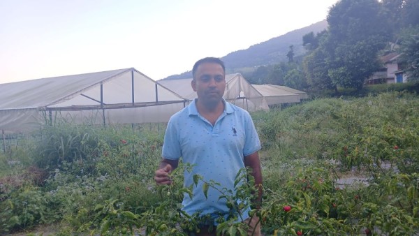 पत्रकारको कलमदेखि कृषि कर्मसम्म        