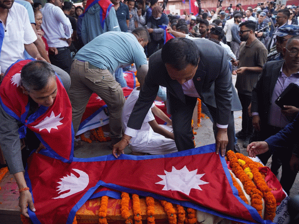 जेनजी शहीदहरूको राष्ट्रिय सम्मानका साथ अन्त्येष्टि