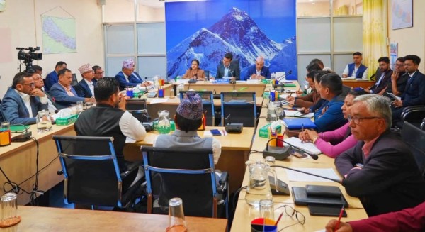 ग्यासमा हुने कालोबजारी नियन्त्रण गर्न समितिको निर्देशन
