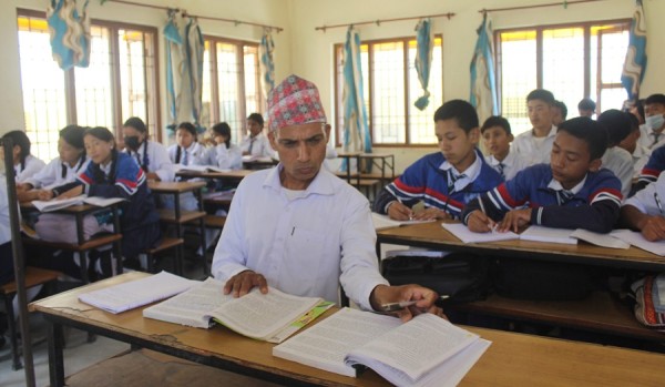 ‘ढल्किदो उमेरले विद्यालय जान छेकेन नवीनलाई   