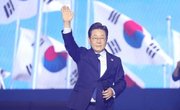 दक्षिण कोरियाको विपक्षी दलद्वारा नेता लीलाई राष्ट्रपति पदको उम्मेदवार घोषणा