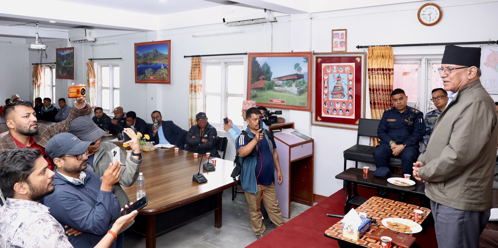 विपद् भोगिरहेको नेपाललाई सघाउन संयोजक दाहालको अपिल   