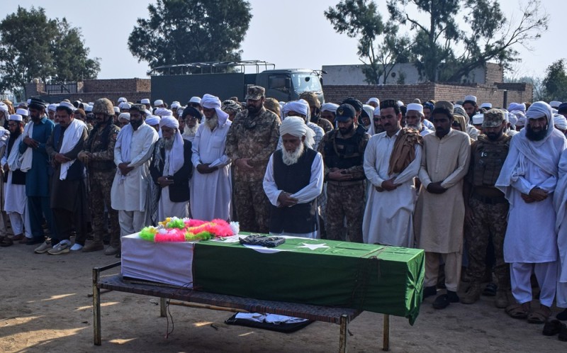 जलालाबादमा पाकिस्तानी जेट खसालियो, पाइलट पक्राउ   