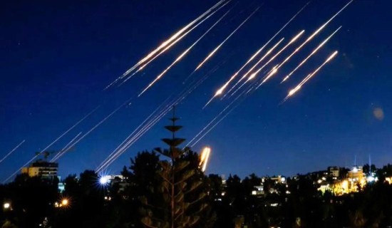 अमेरिका–इजरायलद्वारा इरानको खार्ग टापुमा आक्रमण