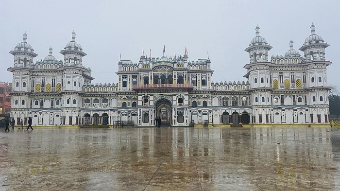 धनुषा कर्फ्युः बिहान ६ः०० देखि ८ः०० बजेसम्म अत्यावश्यक सामग्री खरिद गर्न पाइने
