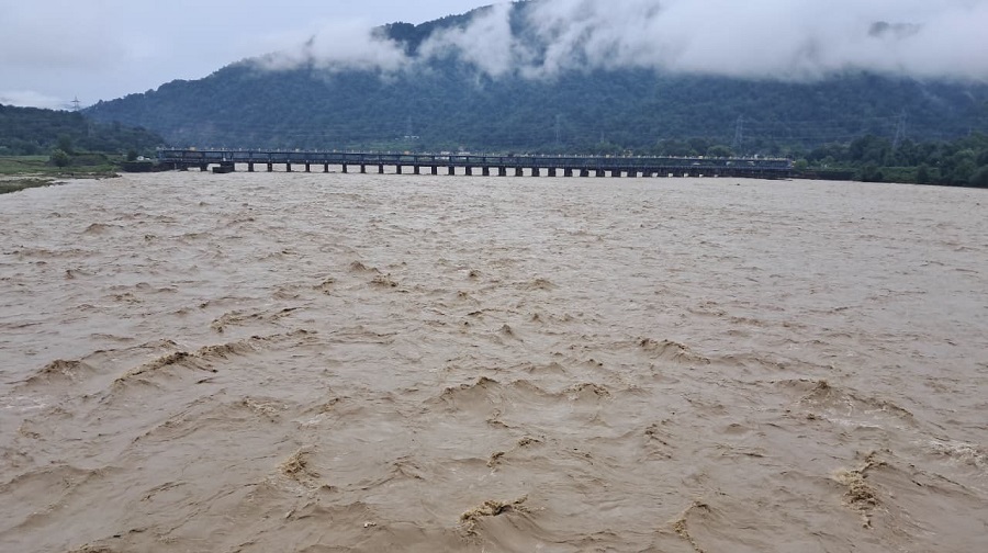 सर्लाहीको मनुसमारा आसपासमा २२३ मिलिमिटर वर्षा, बागमतीको ३५ ढोका खोलियो   