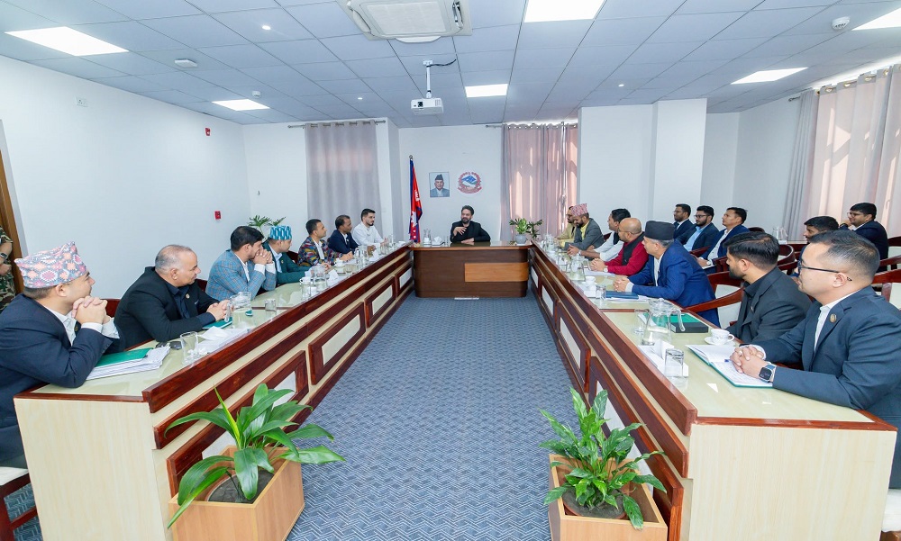 Balen-meeting-MPs-1790765441.jpg