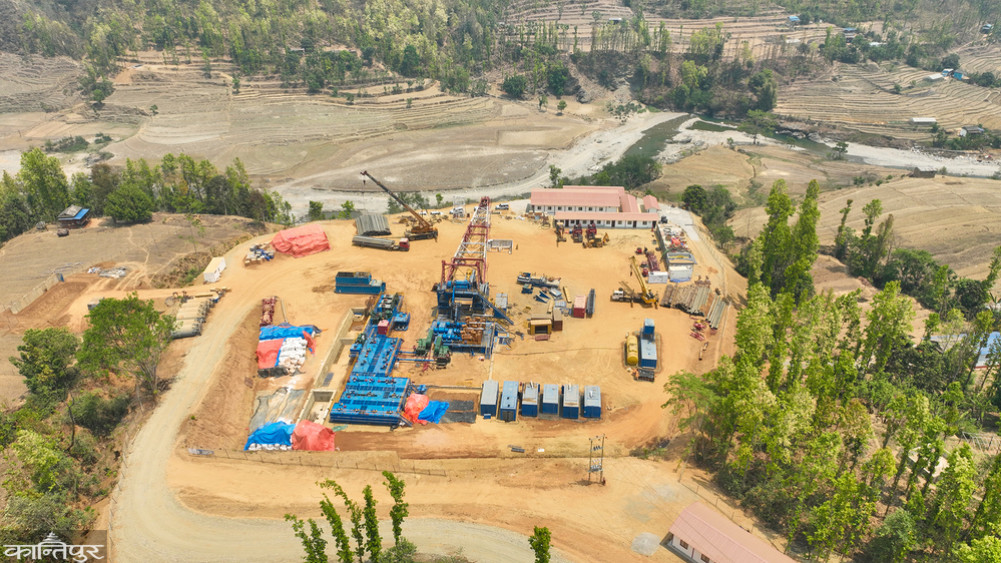 चीनको जिओलोजिकल सर्भे अनुसार दैलेखमा ८० अर्ब ७० करोड घनमिटर प्राकृतिक ग्याँस रहेको पुष्टि