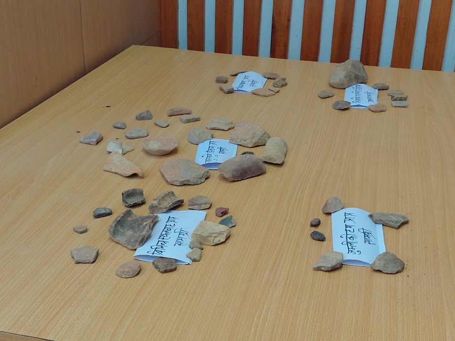 मानव इतिहास खोजिँदै, भेटिए भाँडाका टुक्रा        