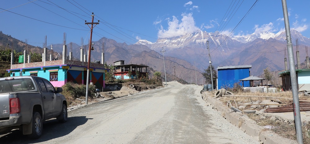 म्याग्दीका उम्मेदवारको चुनावी मुद्दा ‘वैकल्पिक सडक’ को व्यवस्था   