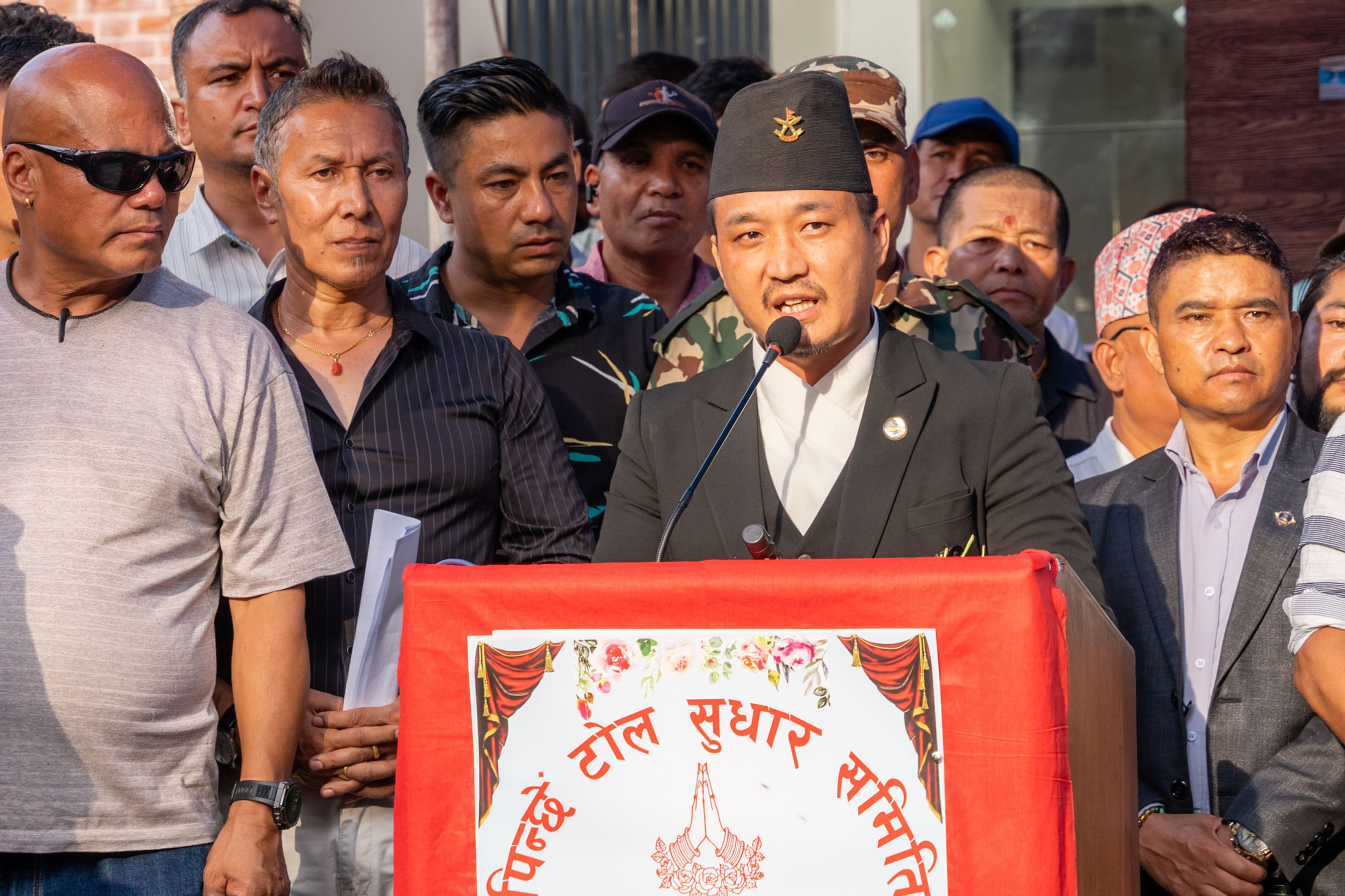 गृहमन्त्री गुरुङ  भन्नुहुन्छ, "हरेक नेपालीको आशा पूरा गर्ने जिम्मेवारीमा छु, पदको घमण्ड र स्वार्थ छैन"