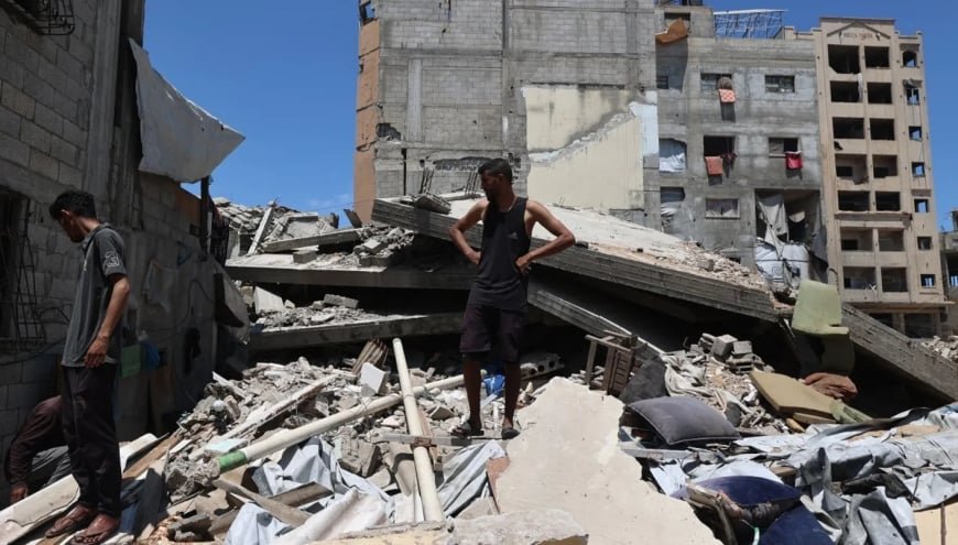 गाजामा इजरायली हवाई आक्रमणमा १६ जनाको मृत्यु