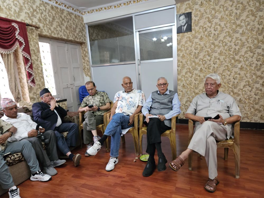 कांग्रेस अनुशासन आयोगले गरेको कारबाहीमाथि पुनःविचार गर्न सभापति देउवासमक्ष अनुरोध गरिने   