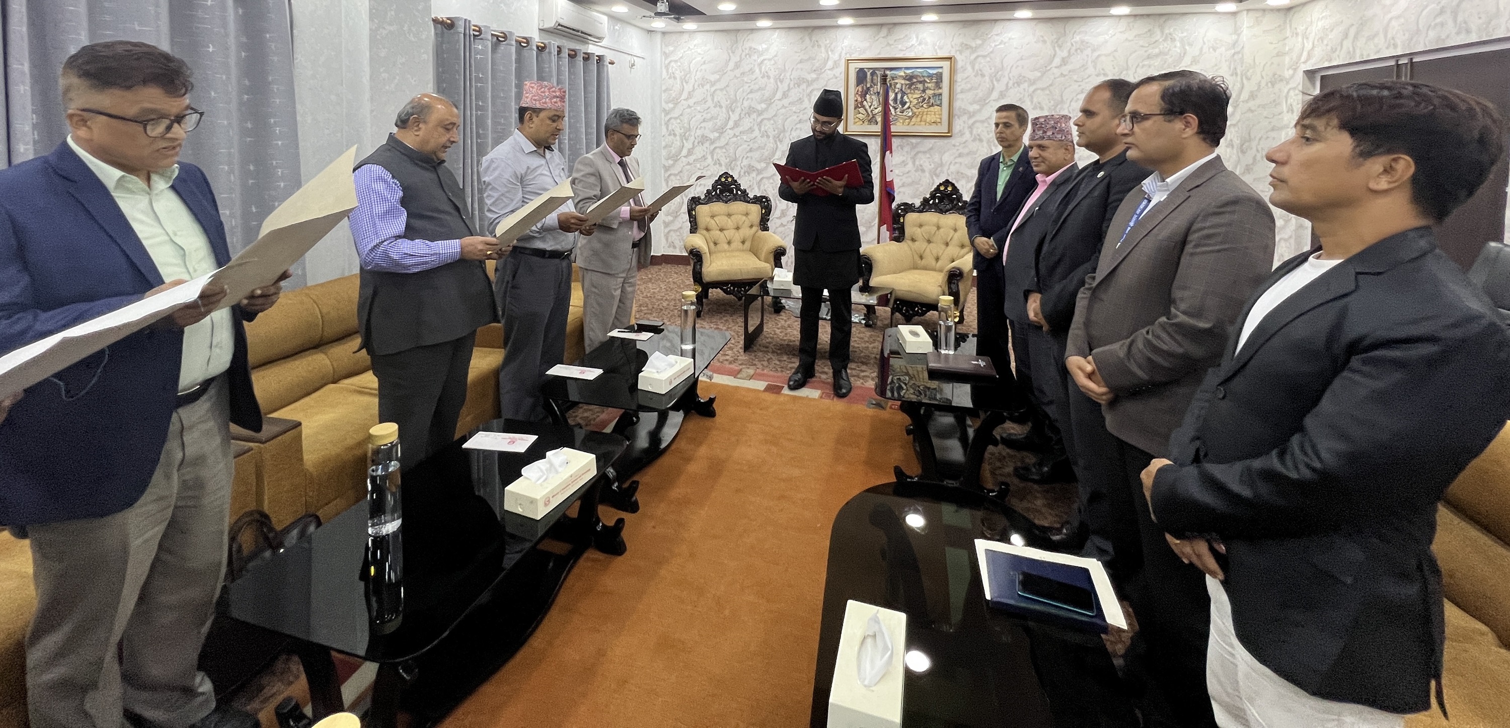 शिक्षामन्त्रीद्वारा विश्वविद्यालयका नवनियुक्त उपकुलपतिको शपथ   